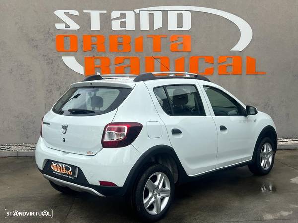 Dacia Sandero 0.9 TCe Stepway - 4