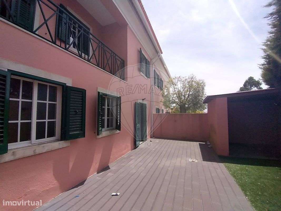 Moradia T6 para venda - Grande imagem: 1/41