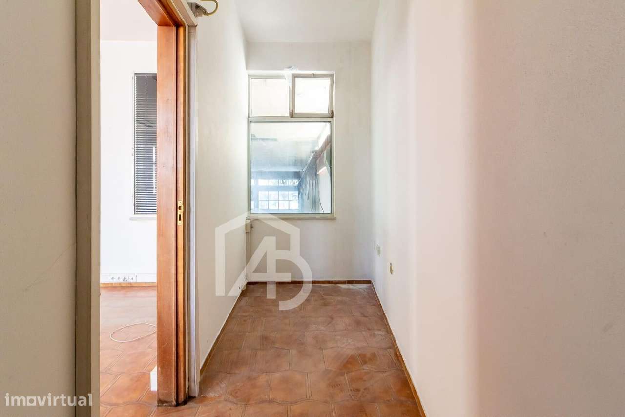 Prédio com potencial de reabilitação – Pernelhas, Leiria-8