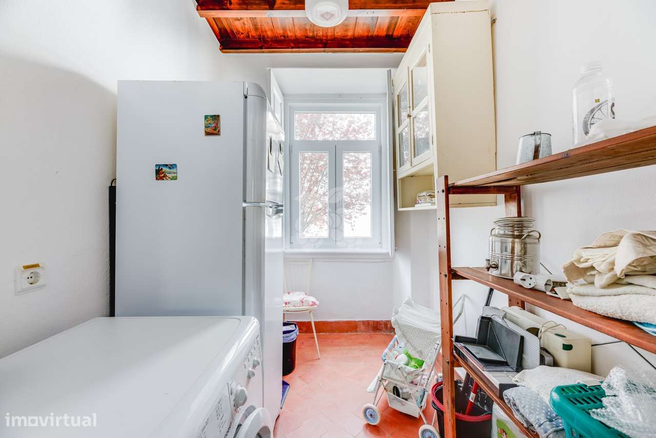 Moradia histórica T6  em Sintra com jardim, piscina e garagem-22