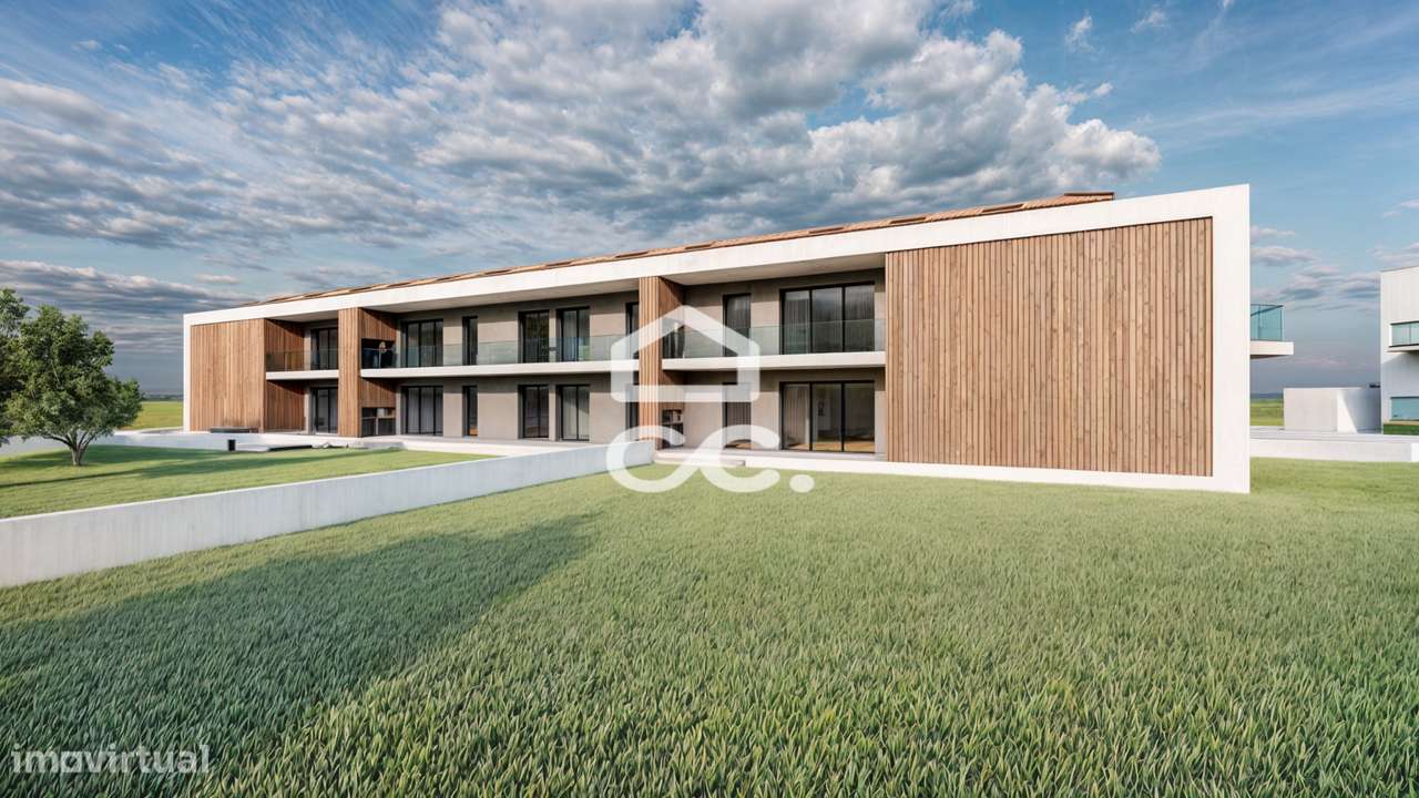 Apartamento T3 com terraço e um logradouro com 157m2, em construção em-16