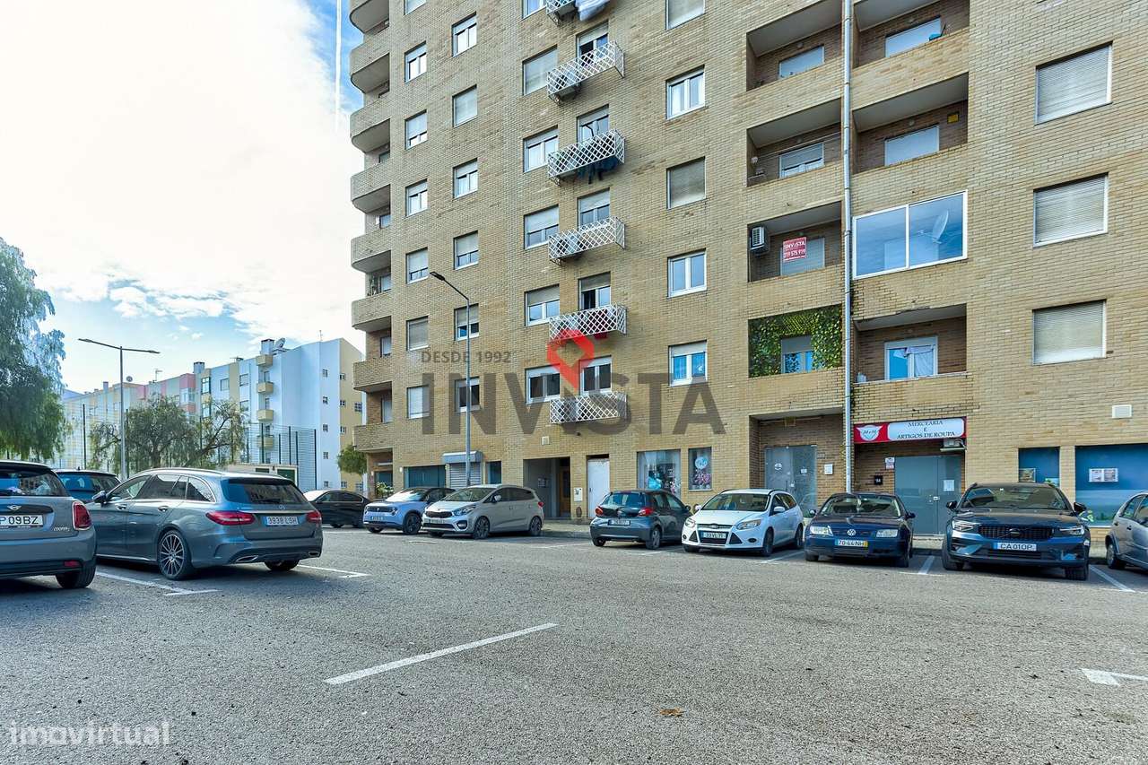 Apartamento T3 com parqueamento-24