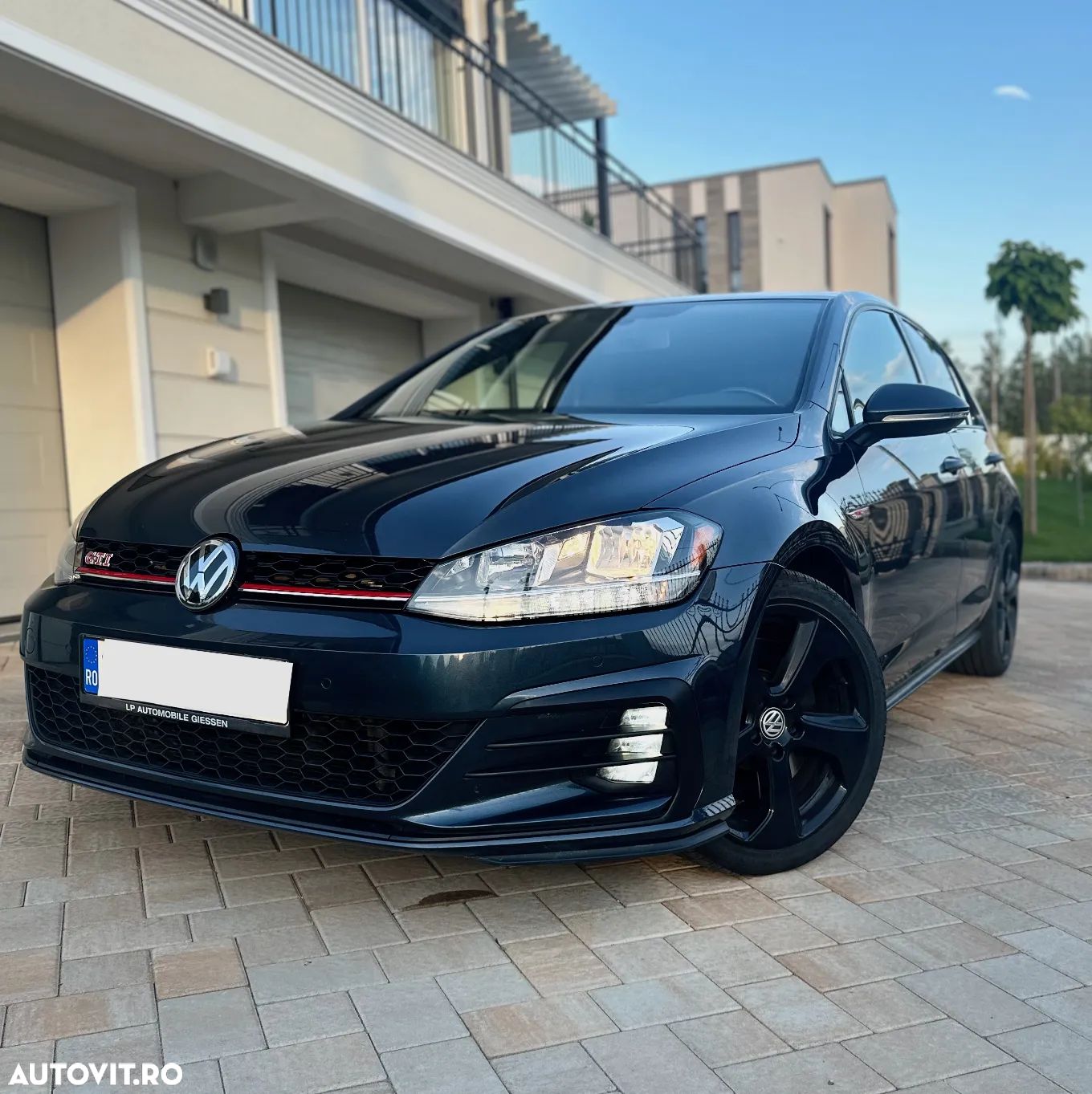 Volkswagen Golf 2.0 TSI GTI Performance - 1