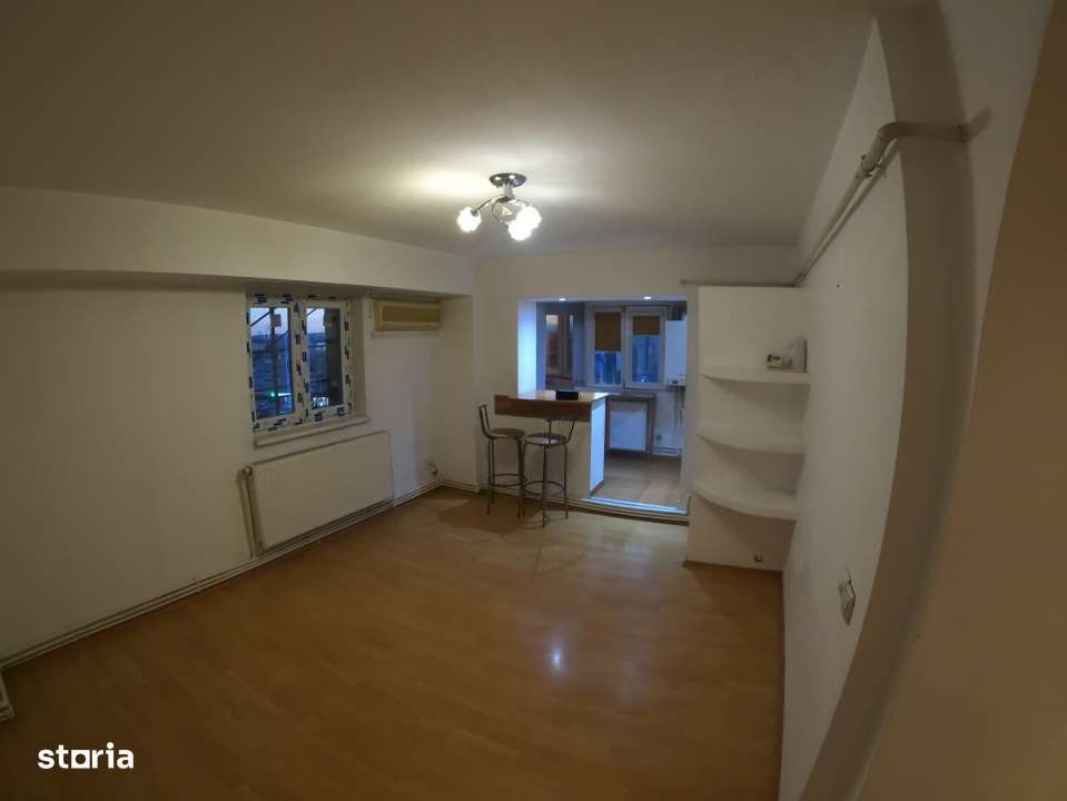 Apartament central de 3 camere, 75 mp,  cu boxa pentru depozitare-0