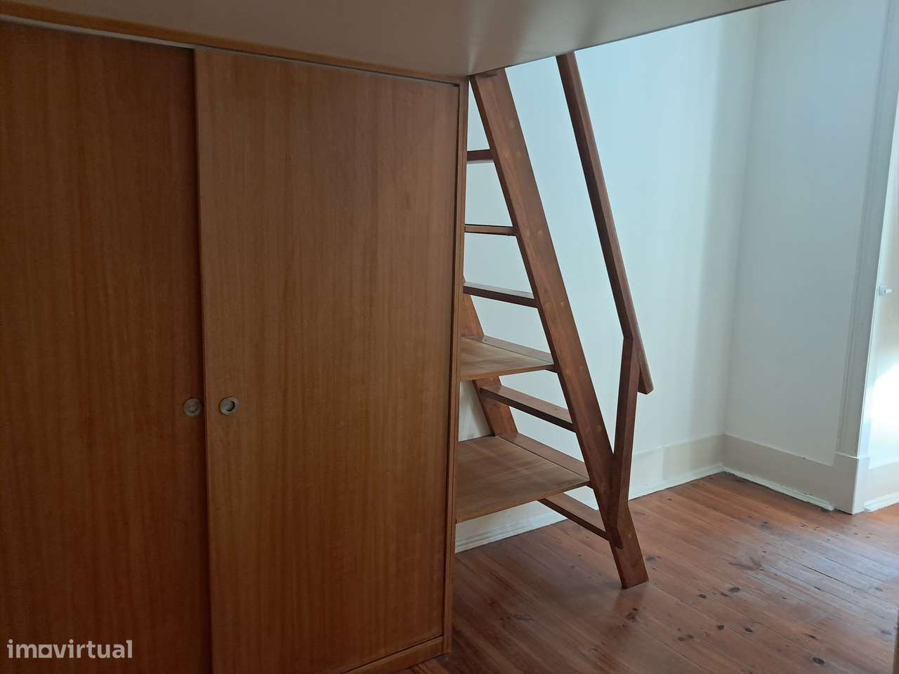 Oportunidade-  T5 remodelado á Alameda-8