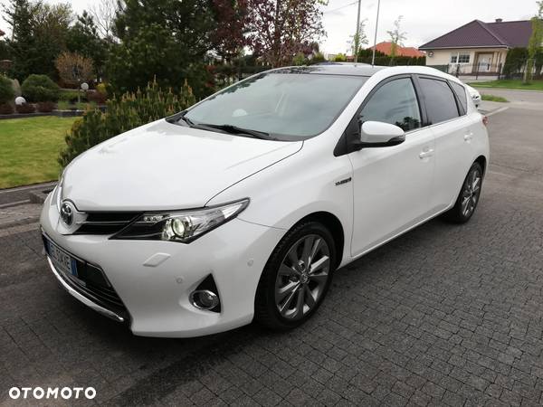 Toyota Auris - 1