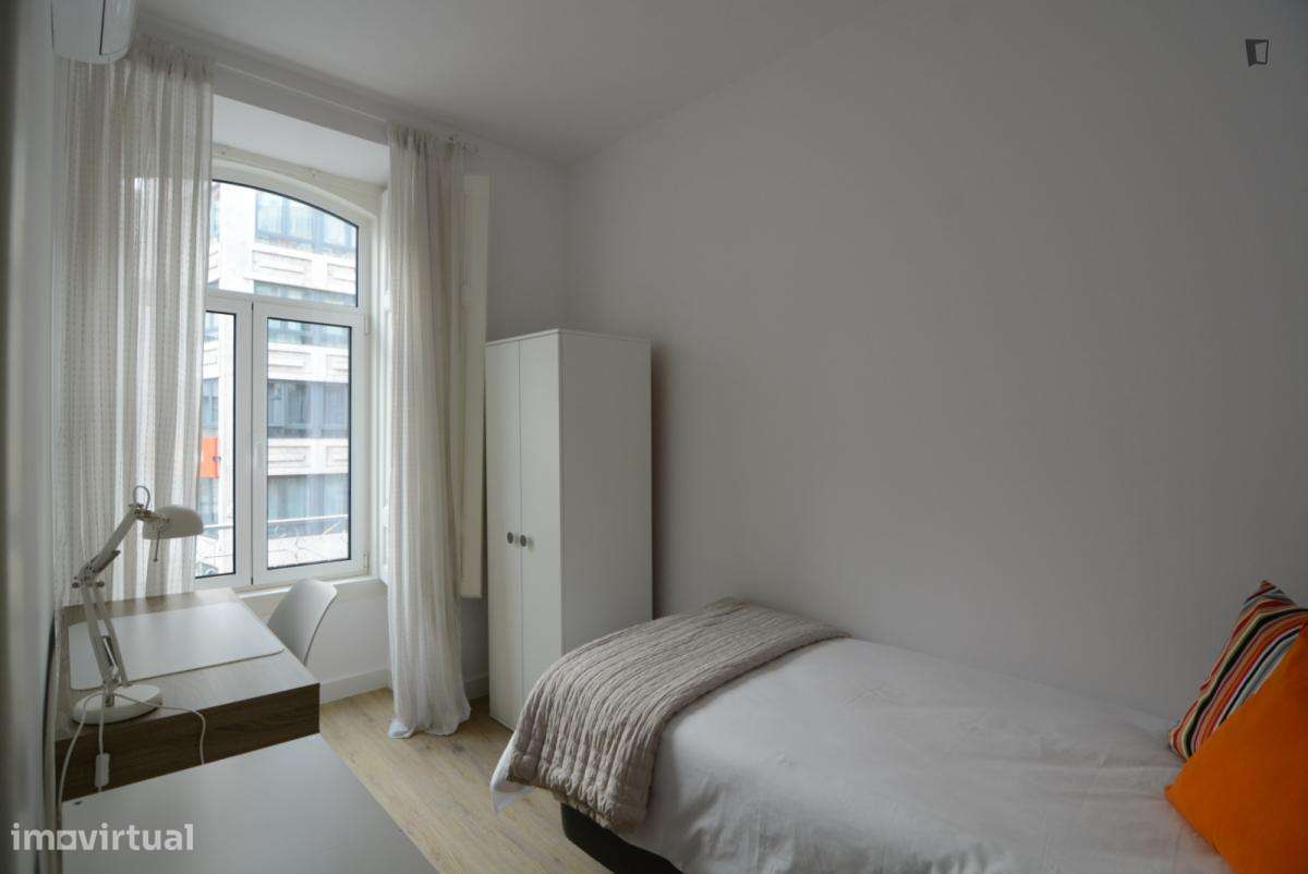 Quarto - localizado em Picoas Lisbon - Grande imagem: 4/10