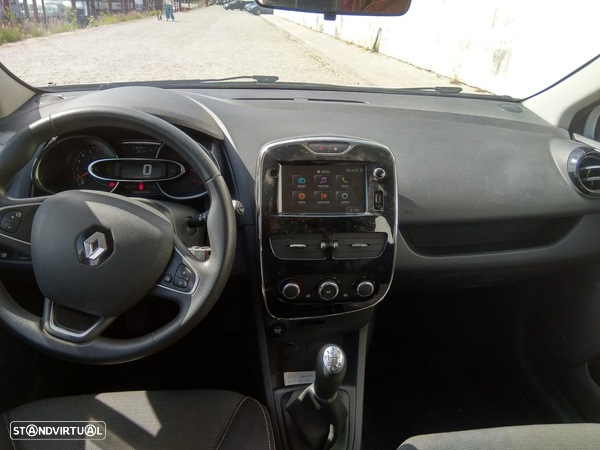 Renault Clio 1.2 Zen - 11