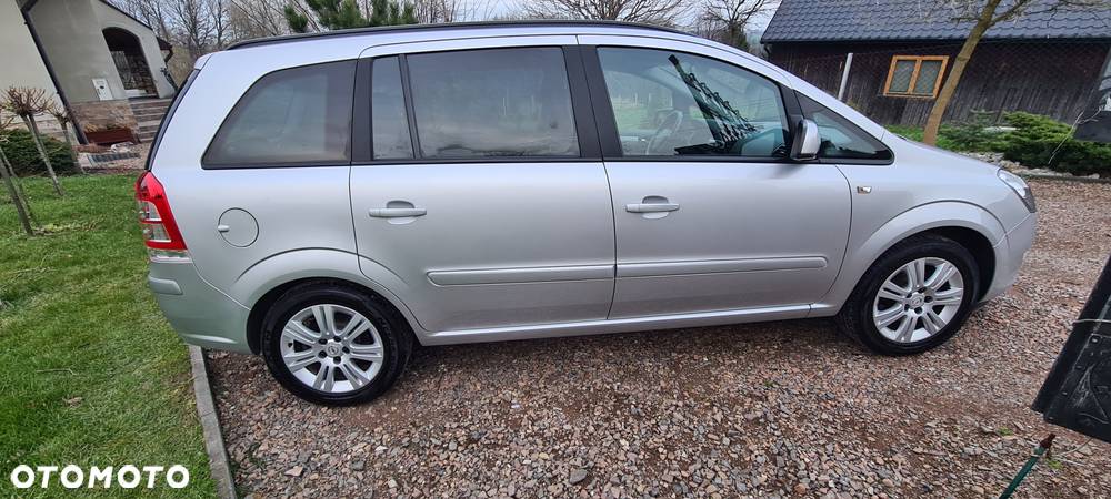 Opel Zafira 1.8 Family Plus - 4