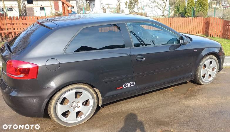 Audi A3 2.0 TDI DPF S line Sportpaket - 5