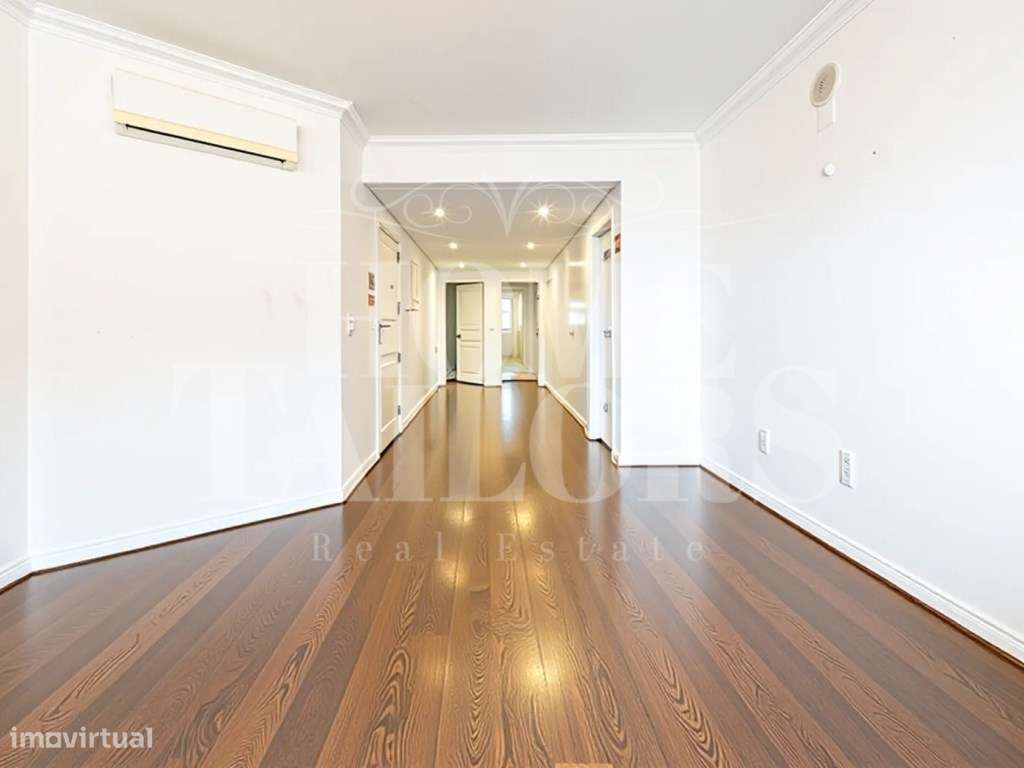 T3 Exclusivo com Terraço e Vista Deslumbrante sobre Lisboa - Senhor... - Grande imagem: 4/19