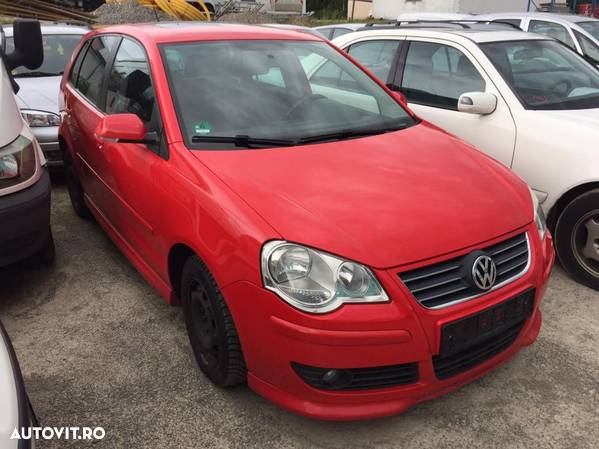 Dezmembrez VW Polo 9N BMT LP3G. - 2