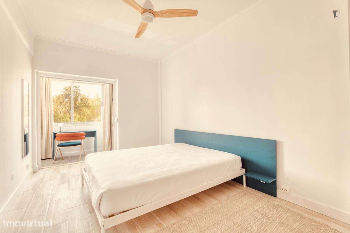 Quarto - localizado em Benfica Lisbon - Grande imagem: 2/10