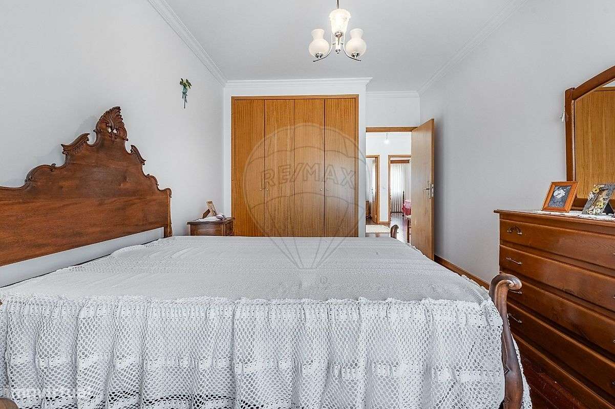 Moradia T4 para venda-26