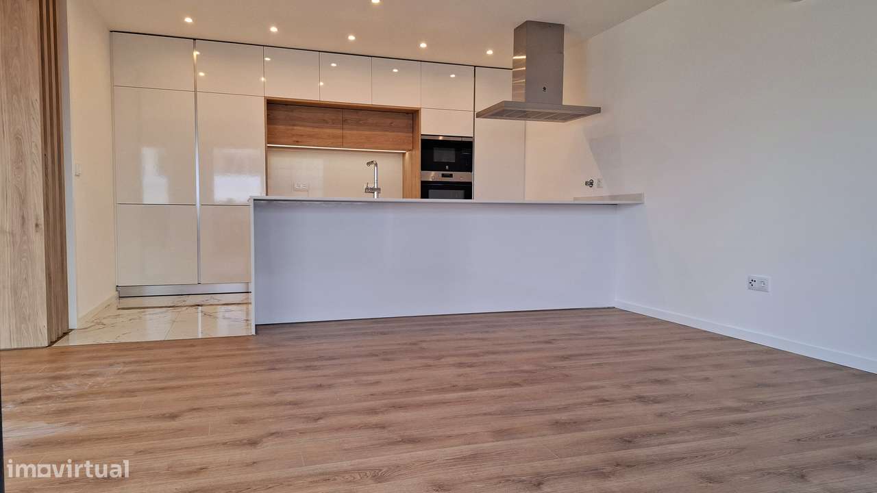 Apartamento T2 Novo para arrendar no Edifício The Crown - Grande imagem: 4/15