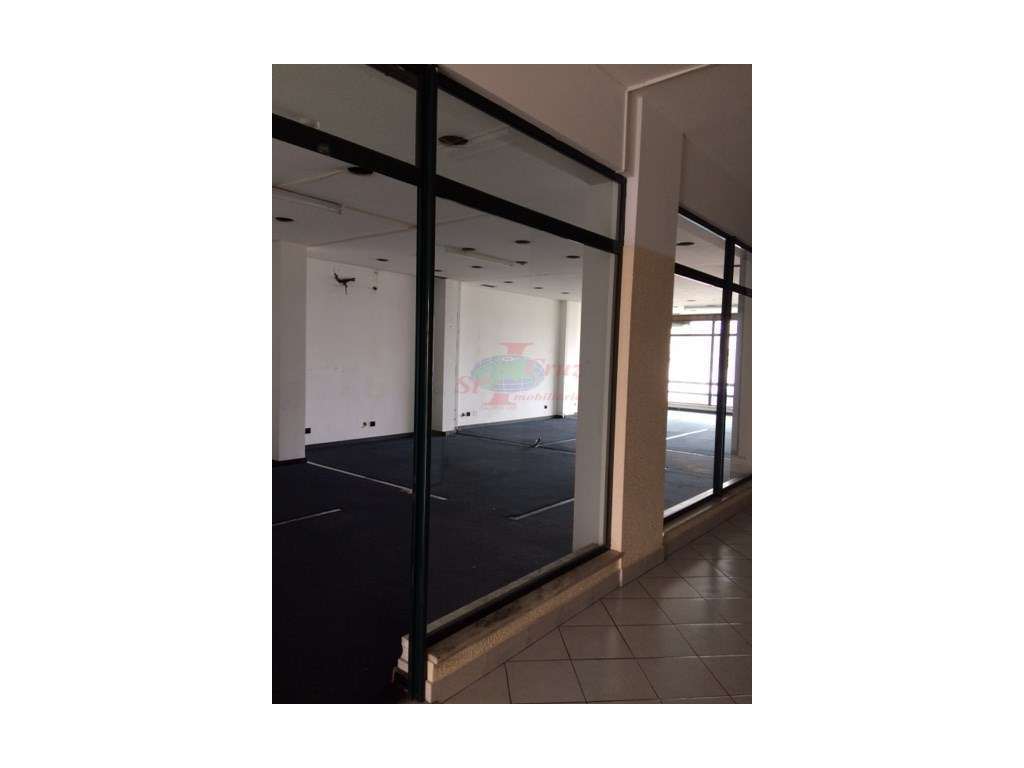 Loja - Vale das Flores - Grande imagem: 3/6