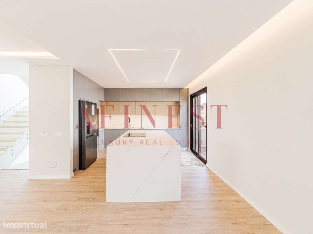 MORADIA T4+1 NO ARNEIRO - CARCAVELOS - PRONTA A HABITAR! - Grande imagem: 5/60