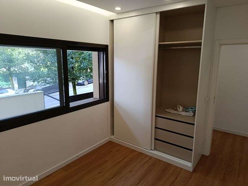 T1 com avançado relvado Palheiros 7 min Universidade/Castelo - Grande imagem: 4/11