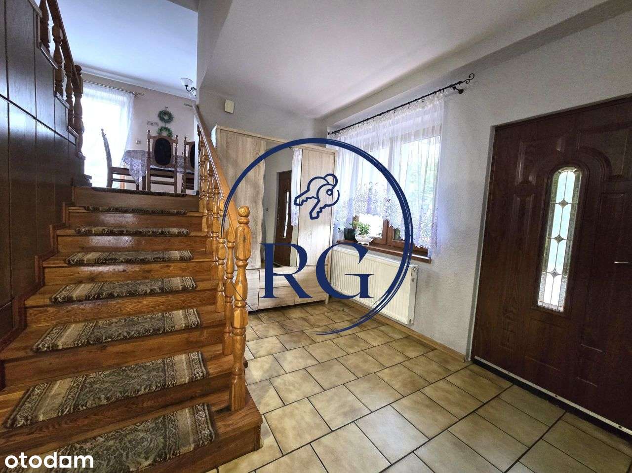 Ciekawa architektonicznie nieruchomość-5