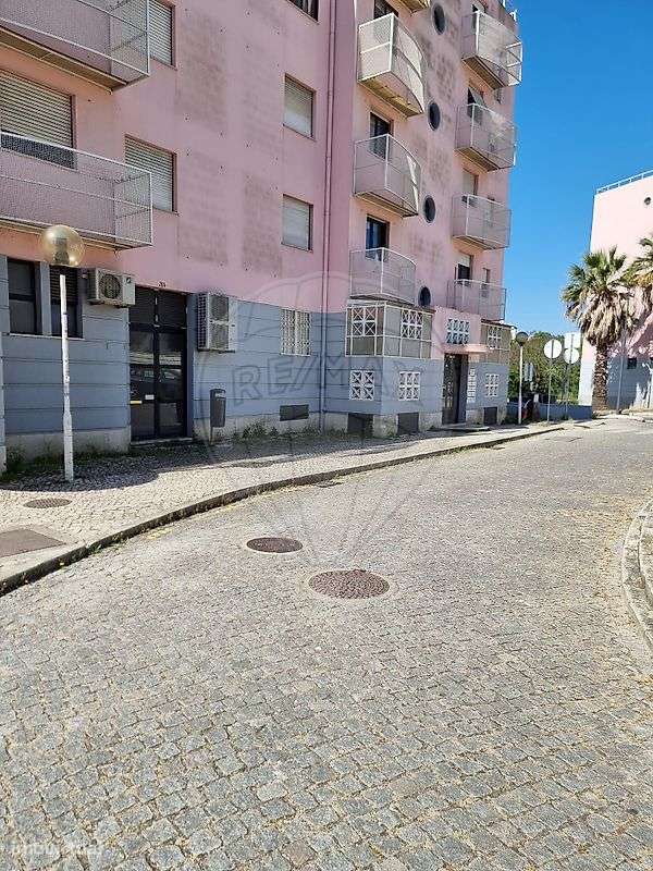 Loja  para arrendamento - Grande imagem: 2/18