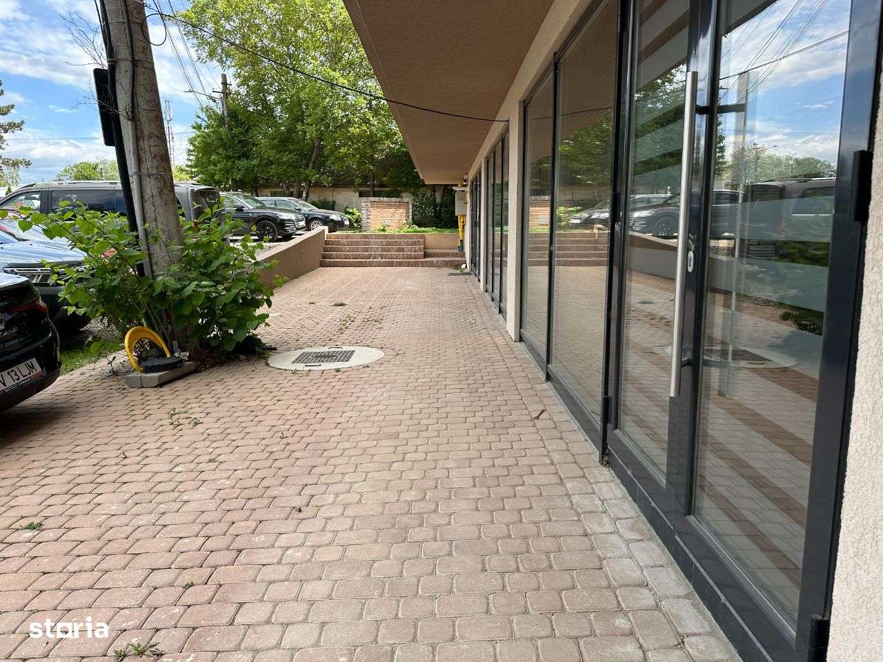 Spatiu Comercial 98 mp + terasa 113 mp Zamca Bloc Nou - Imagine principală: 4/20