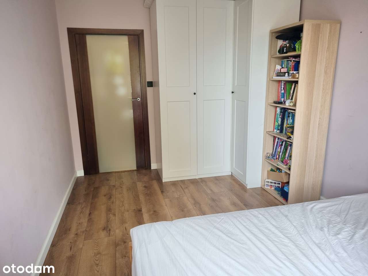 ciche mieszkanie, cegła, grube mury blisko centrum-6