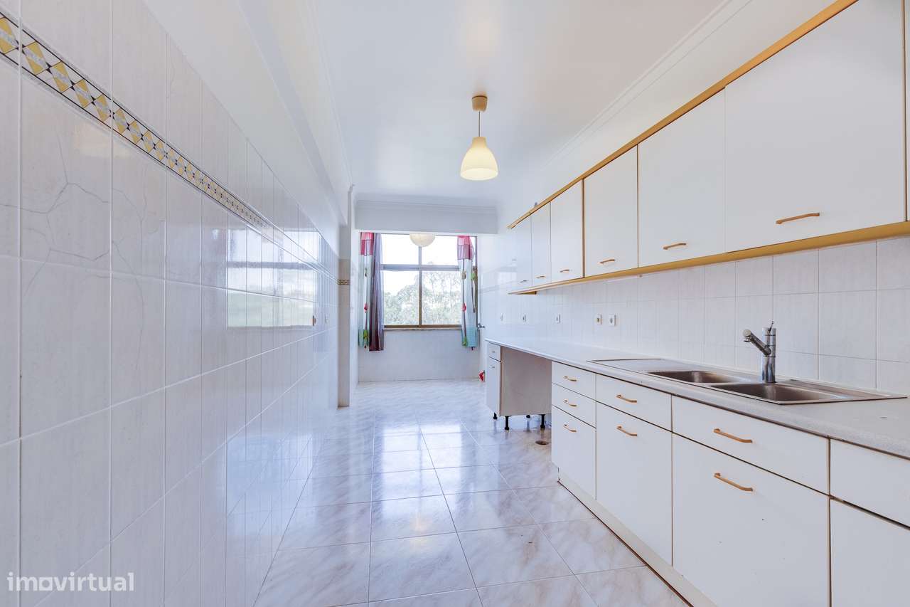 APARTAMENTO T3 | 121 M² | RUA DAS AMOREIRAS | CORROIOS - Grande imagem: 5/28