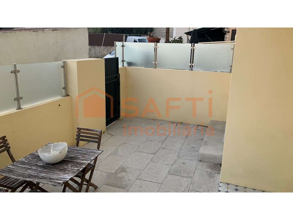 Apartamento com 3 quartos em Palmela - Grande imagem: 3/16