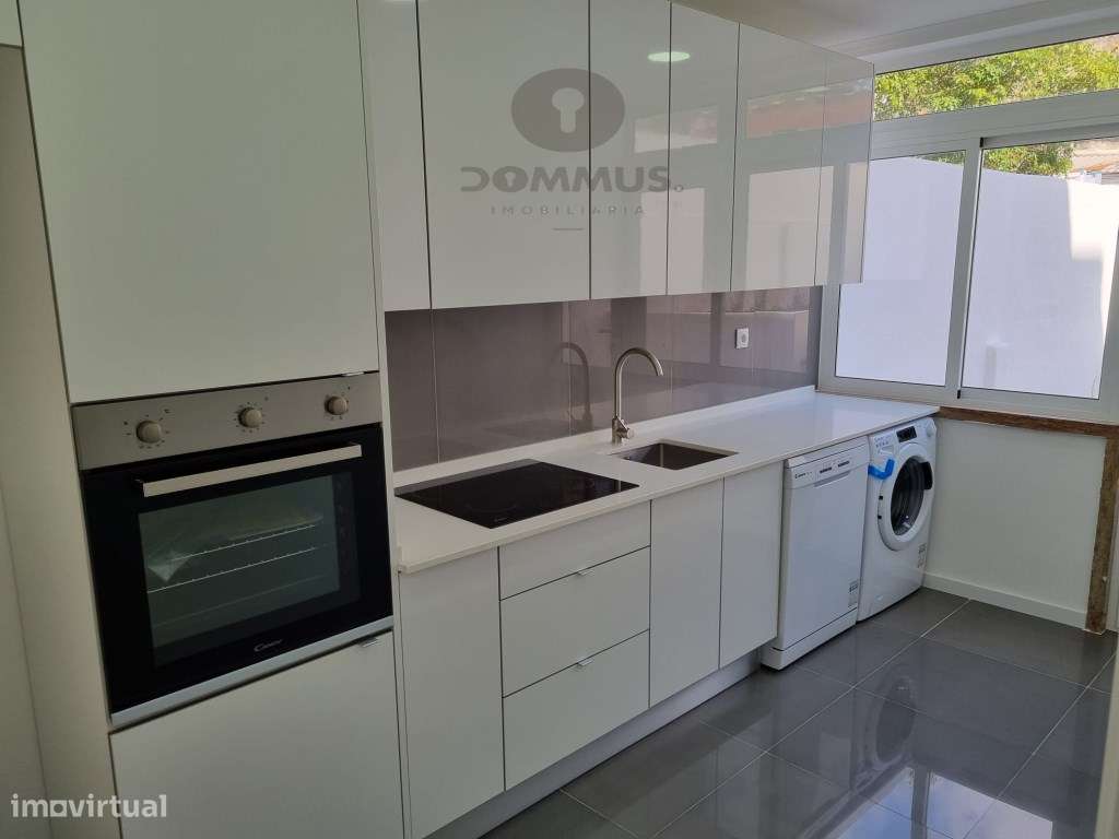 Apartamento T2 Totalmente Remodelado na Amadora - Grande imagem: 3/25