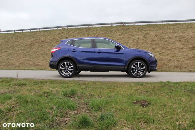 Nissan Qashqai - 2