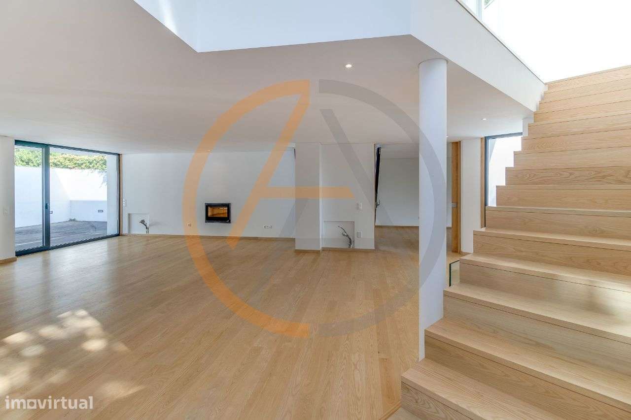 Moradia T4 Nova com Piscina | Foz do Douro-5