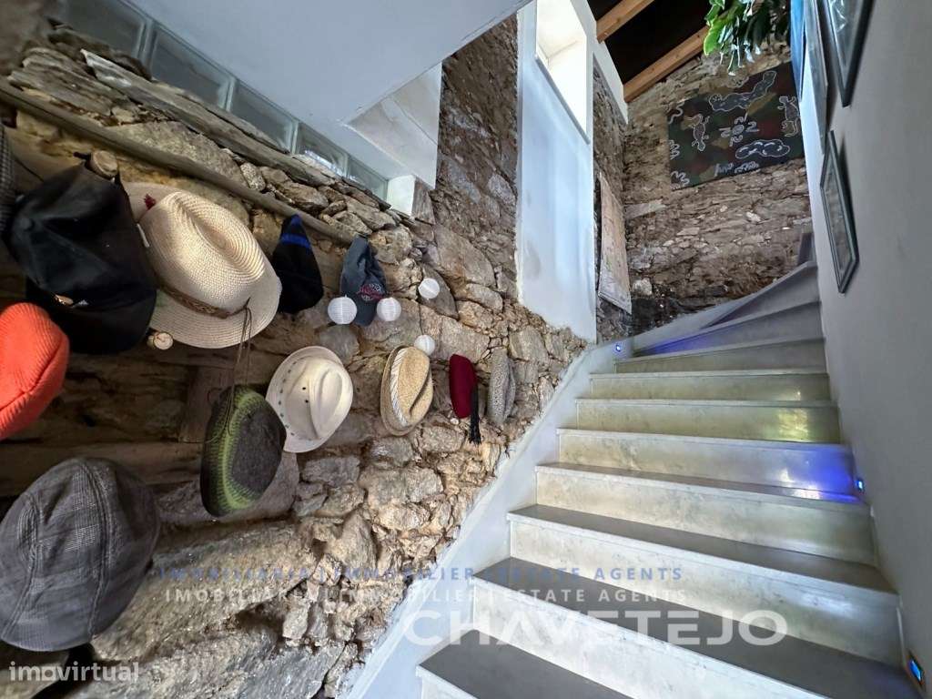 OPORTUNIDADE! Moradia em pedra com alojamento local junto à Albufei...-14