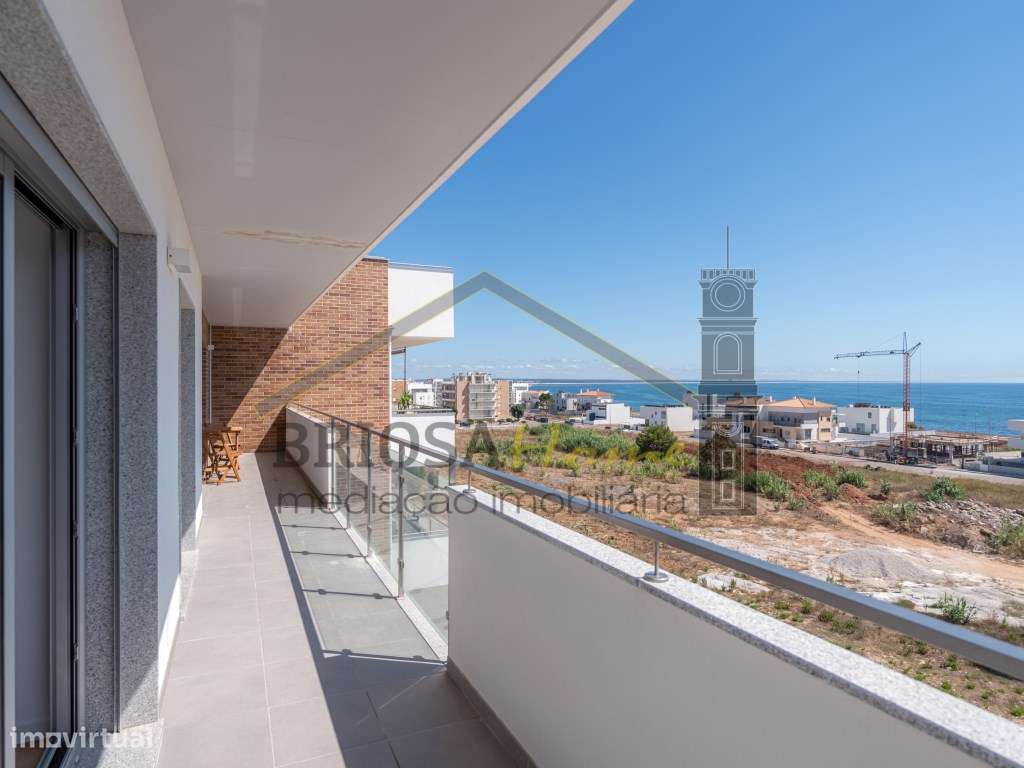 Apartamento T4, com vista mar, na Figueira da Foz-20
