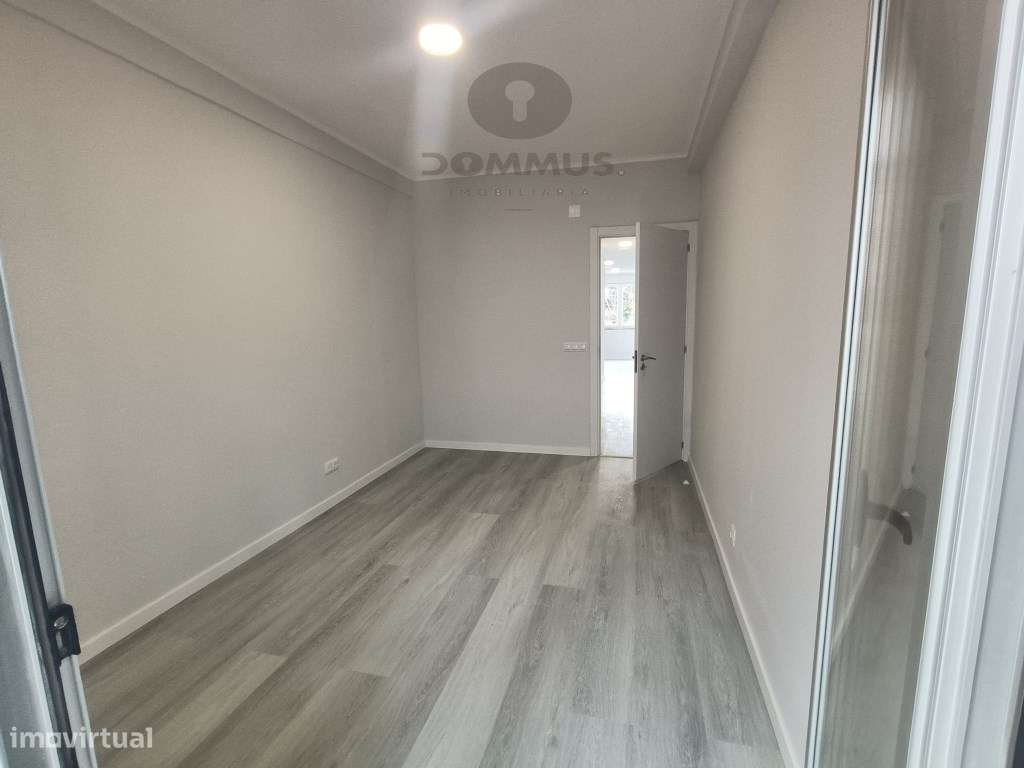 Apartamento T2 na Figueirinha ( Oeiras ) totalmente Remodelado-9