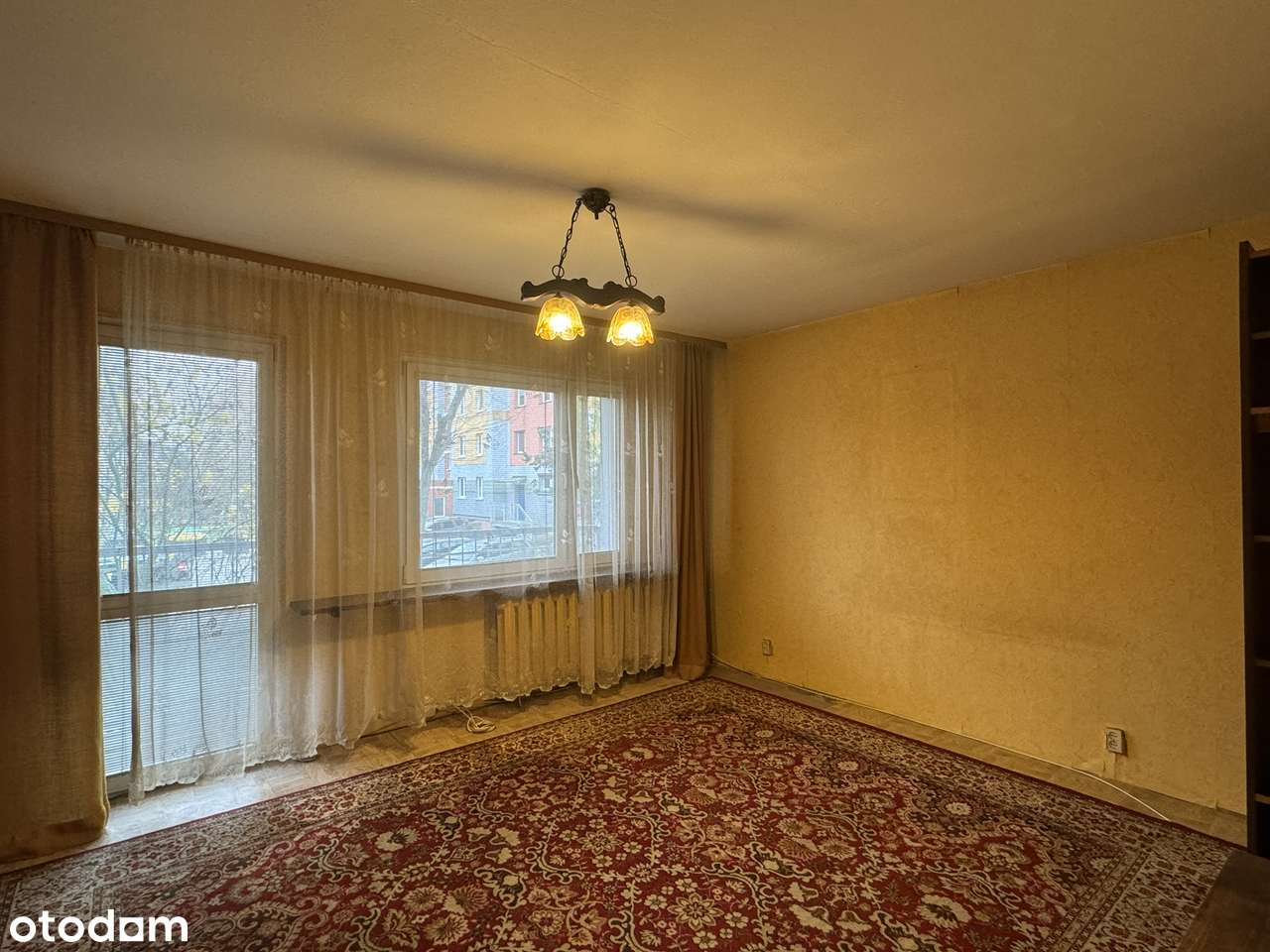 Mieszkanie do generalnego remontu na dobrym osiedlu, wśród zieleni-0