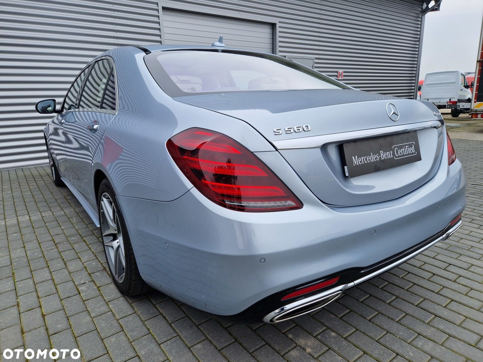 Mercedes-Benz Klasa S 560 4-Matic L 9G-TRONIC - 11