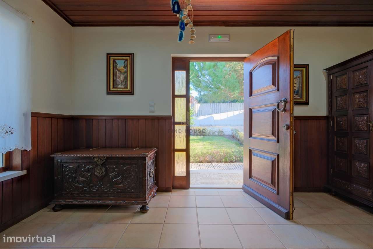 Moradia Isolada T4 com piscina, campo de ténis e logradouro em Cachoei-36