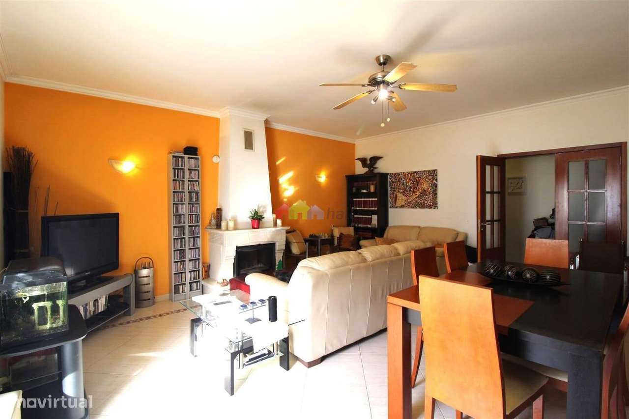 Moradia T3 em banda em Corroios - Grande imagem: 4/19