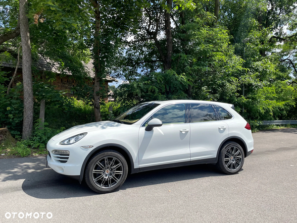 Porsche Cayenne - 2