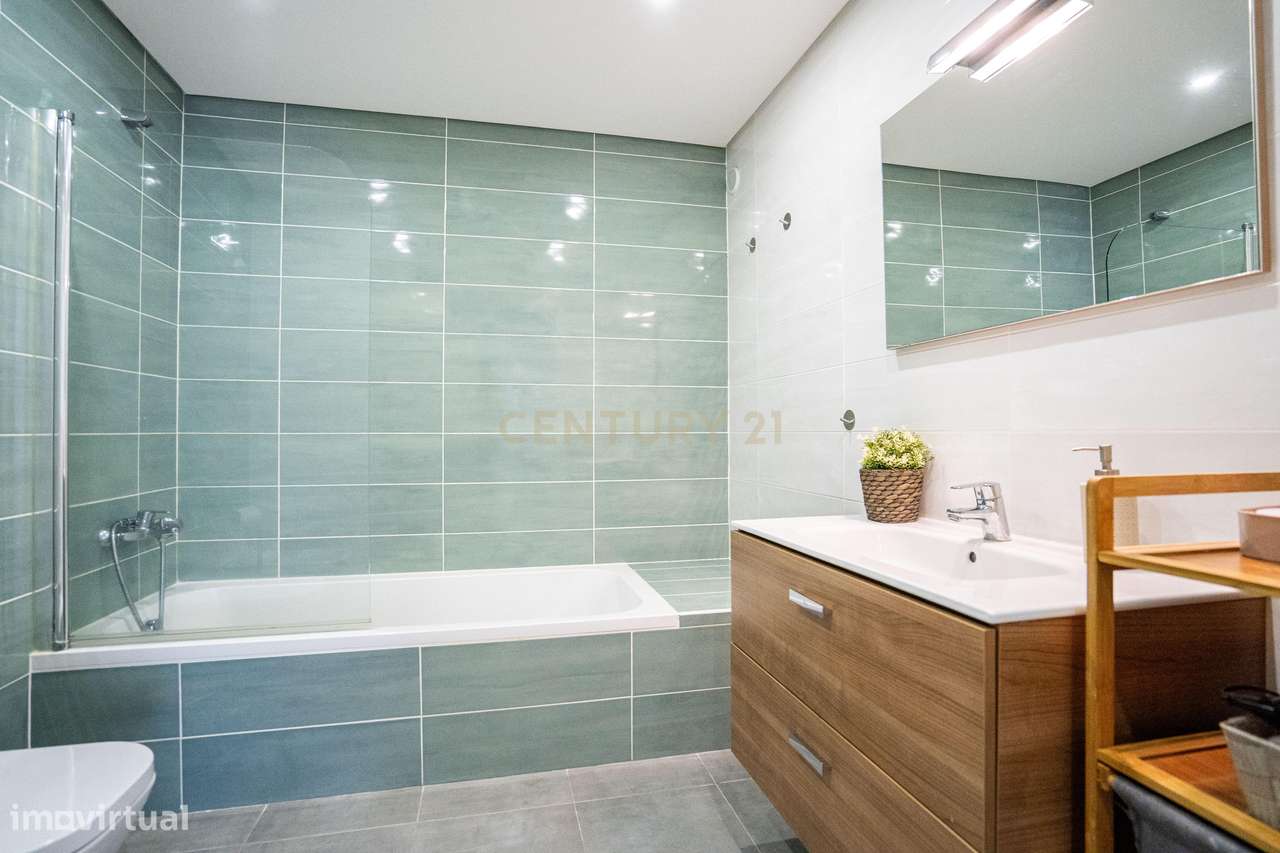 Apartamento T2 - Excelentes Áreas - Como Novo-21