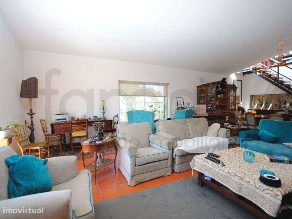 Moradia T5 em Lote Urbano de 5.135m2-28