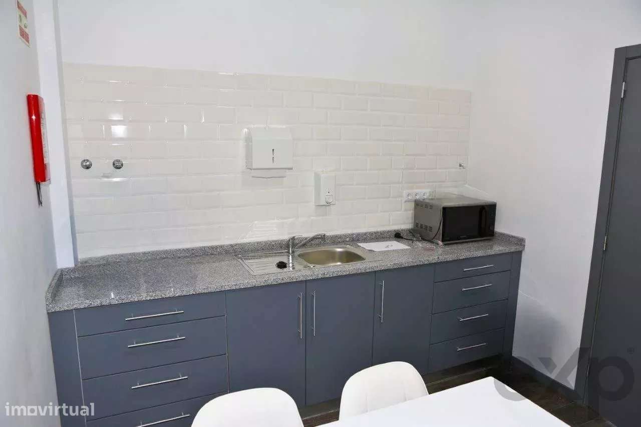 Armazém de 1609m² em Freamunde-18