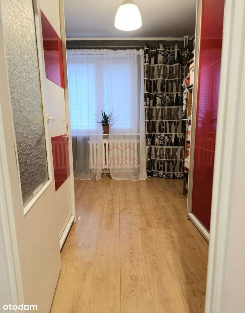 Na sprzedaż mieszkanie na parterze oraz garaż.-6