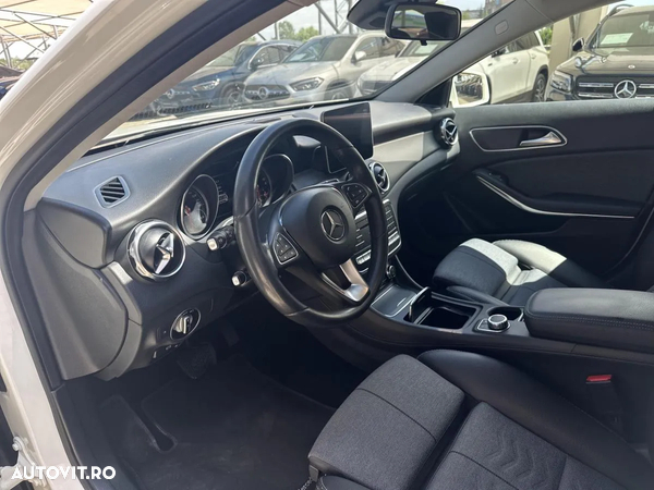 Mercedes-Benz GLA 200 d 4MATIC Aut. - 9