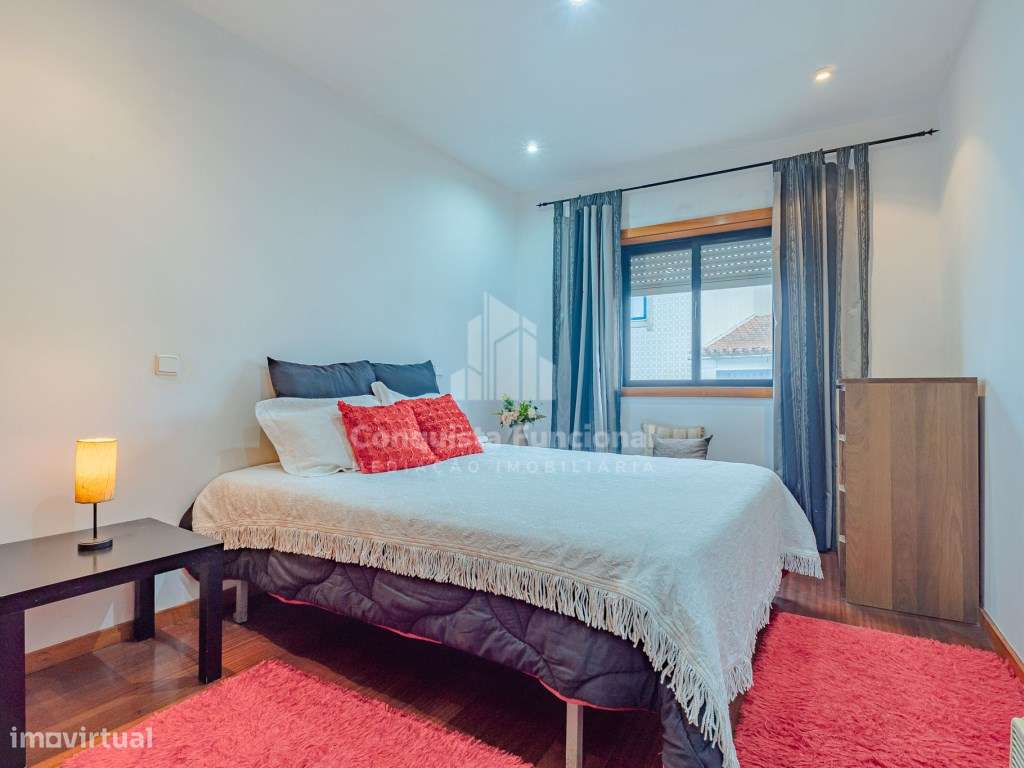 T3 com duas frentes em Ovar-Mobilado-13