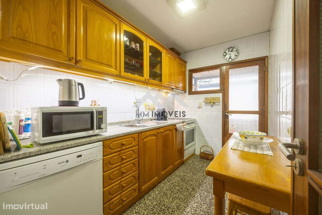 Apartamento T2+2 | Mafamude | Último Piso | 2 Frentes | Pronto Habitar - Grande imagem: 2/30