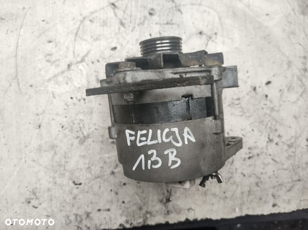 SKODA FELICJA favorit 1,3 alternator - 1