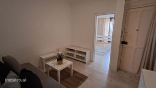 Apartamento T1 Beato MOBILADO - Grande imagem: 2/12