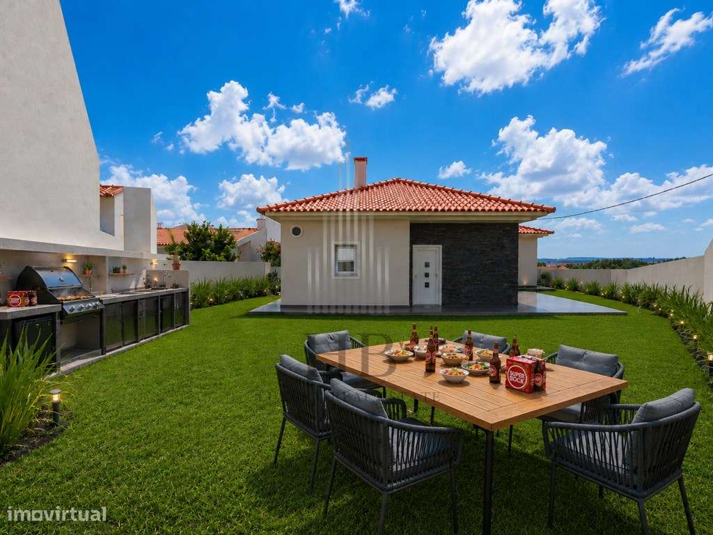 Exclusiva Moradia T3 Térrea com Jardim Privativo e Vista Serra |Fai...-7