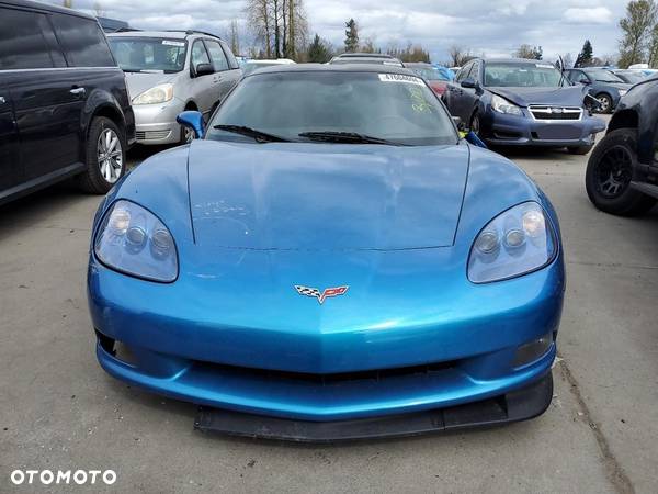 Chevrolet Corvette - 2